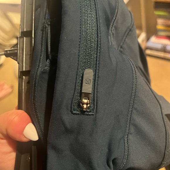 LULULEMON pleated skirt - Picture 5 of 6